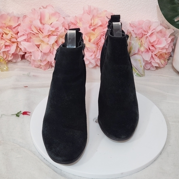 Michael By Michael Shannon Womens High Heel Booties Size: 8W - Picture 10 of 14